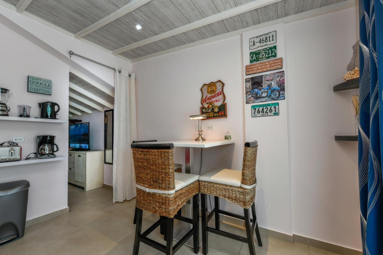 Boutique Hotel Swiss Paradise Aruba Villas And Suites Palm Beach Exterior photo