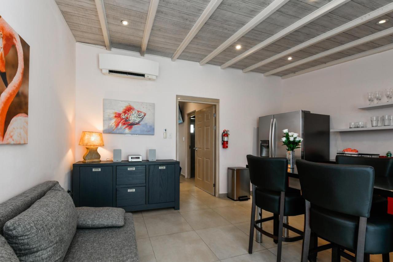 Boutique Hotel Swiss Paradise Aruba Villas And Suites Palm Beach Exterior photo