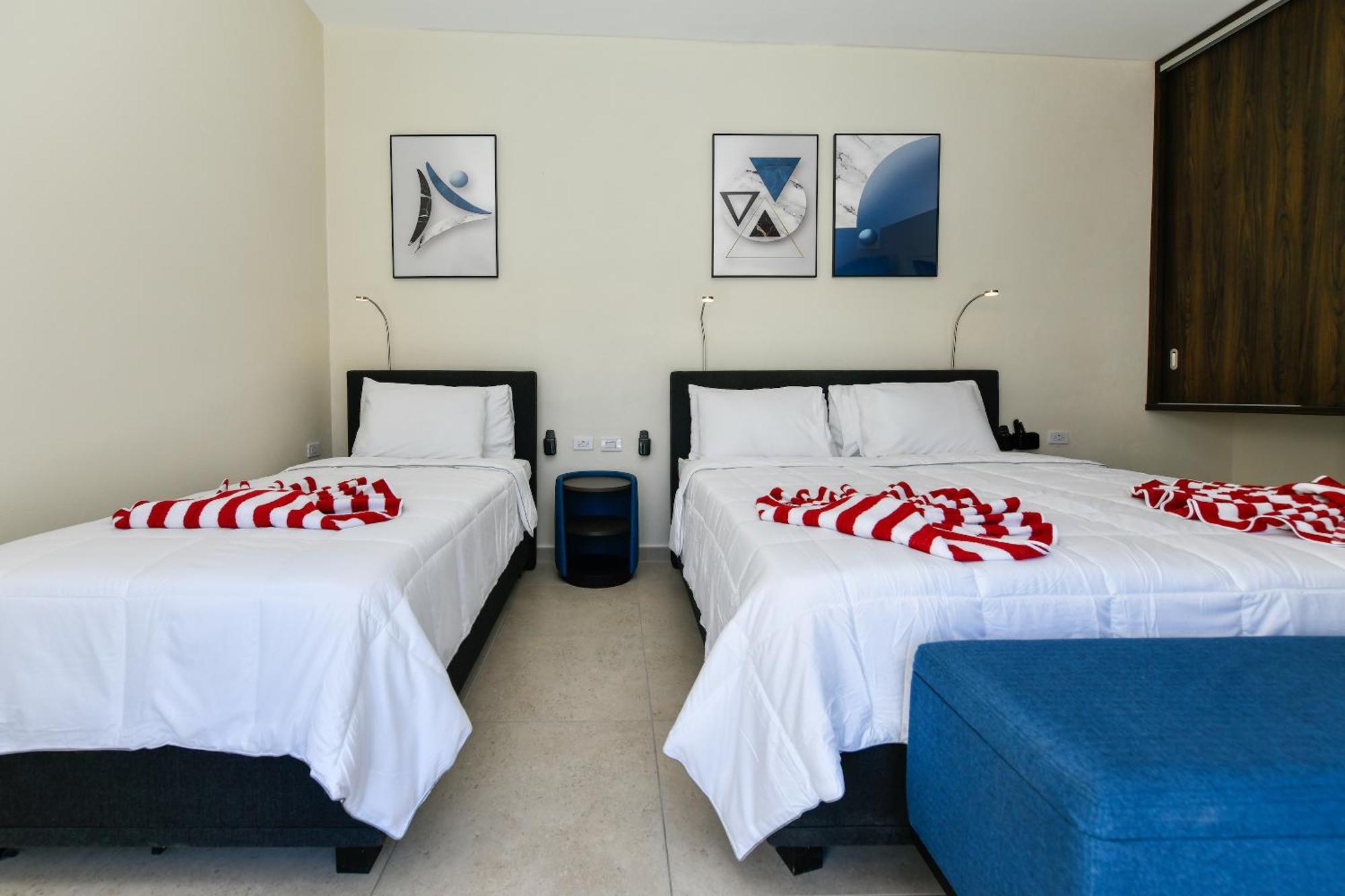 Boutique Hotel Swiss Paradise Aruba Villas And Suites Palm Beach Exterior photo