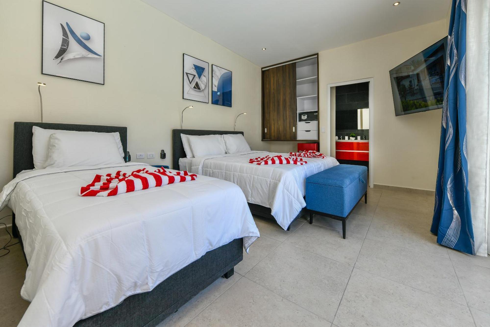 Boutique Hotel Swiss Paradise Aruba Villas And Suites Palm Beach Exterior photo
